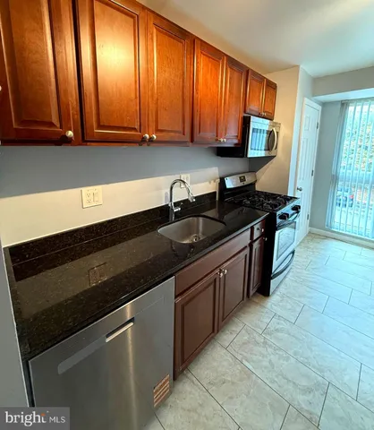 $1,999 | 5602 Bismach Drive, Unit 204, Alexandria, VA 22312