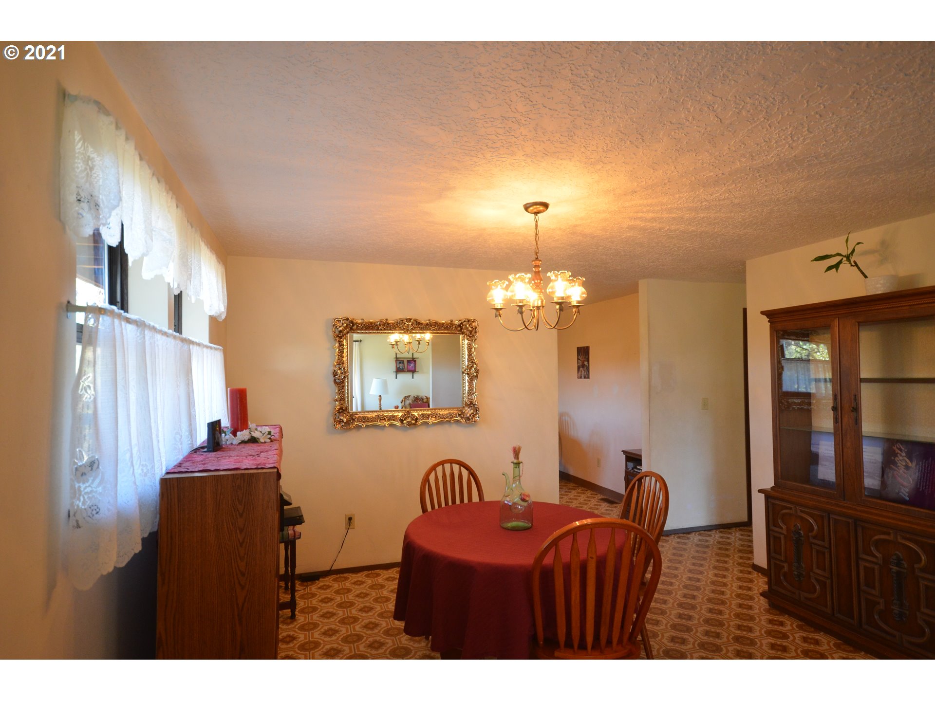 3755 Sandlin Road The Dalles, OR 97058 - Photo 4 of 32 Gallery Image 4