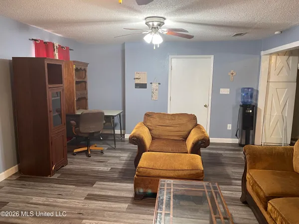 $115,000 | 2429 Sycamore Street, Pascagoula, MS 39581