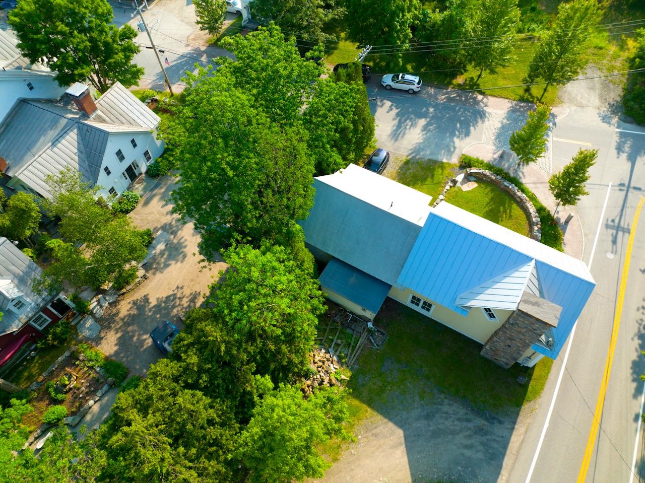 247 Main Street Warren, VT 05674 - Photo 8 of 28