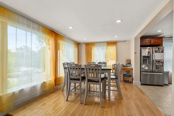 $1,999,000 | 27 Hamilton Place, Needham, MA 02494