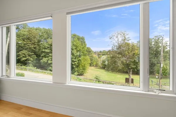 $1,999,000 | 27 Hamilton Place, Needham, MA 02494