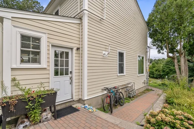 $2,150,000 | 27 Hamilton Place, Needham, MA 02494