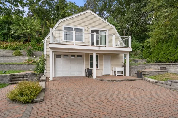 $1,999,000 | 27 Hamilton Place, Needham, MA 02494