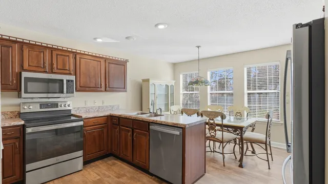 $450,000 | 7618 Asherton Lane, Chattanooga, TN 37421