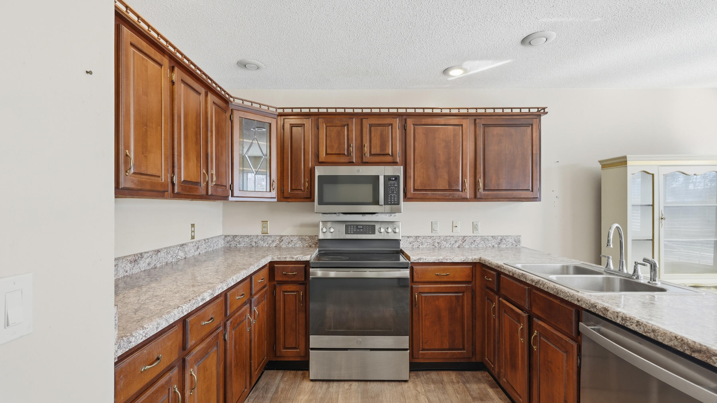 7618 Asherton Lane Chattanooga, TN 37421 - Photo 13 of 45 7618 Asherton Ln-11