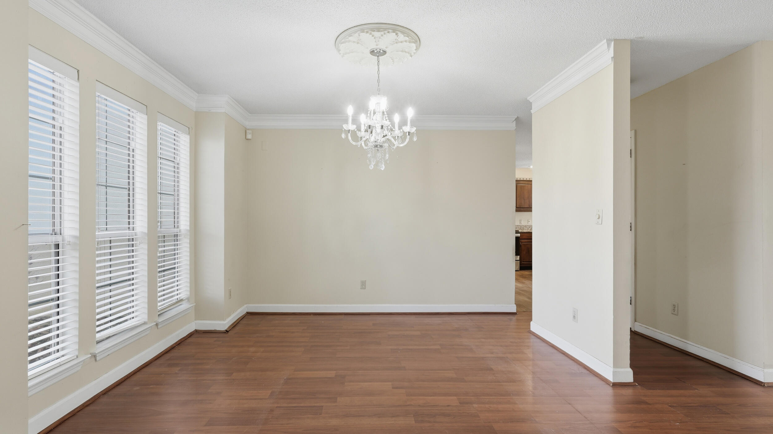 7618 Asherton Lane Chattanooga, TN 37421 - Photo 6 of 45 7618 Asherton Ln-6