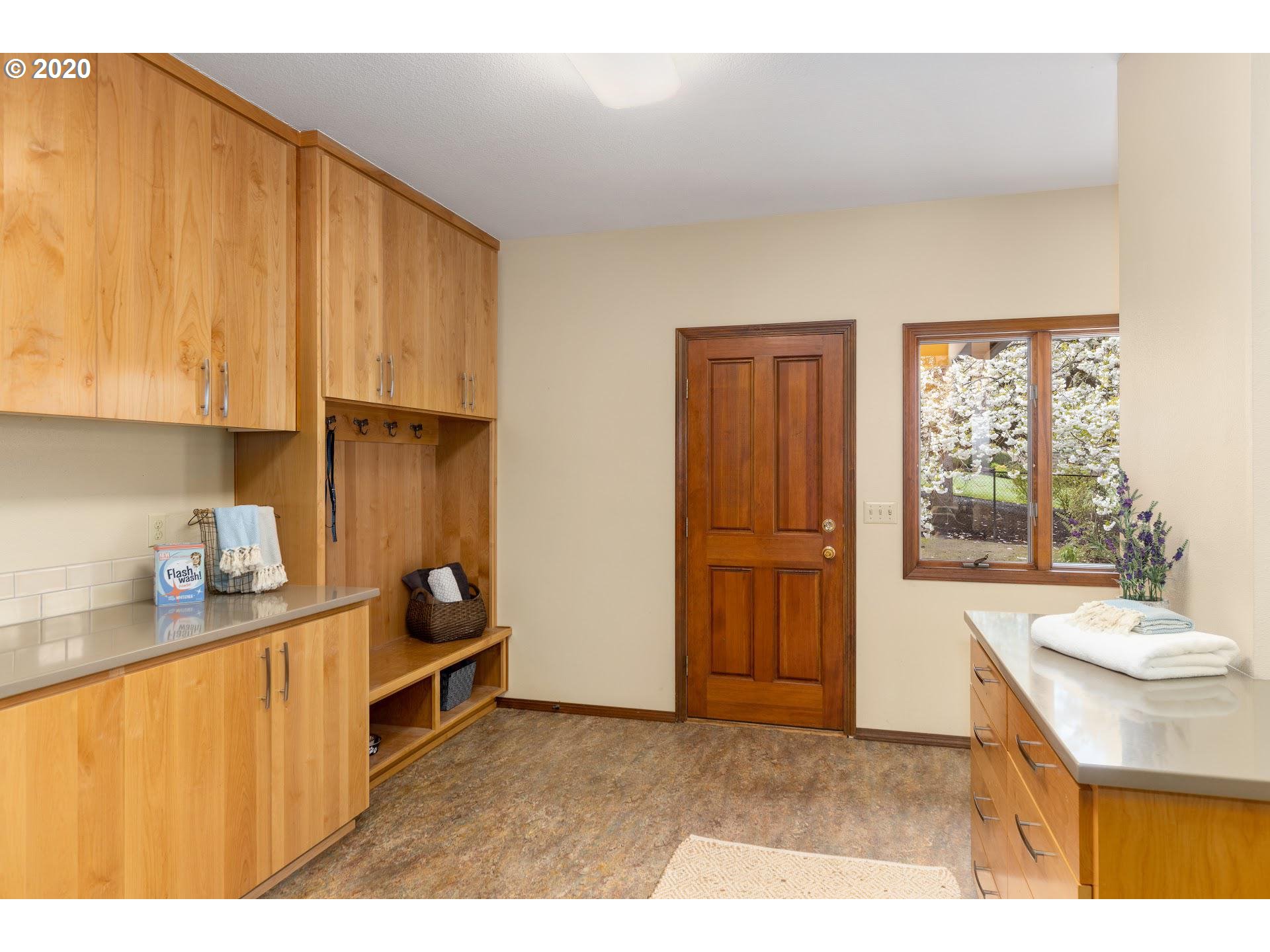 13905 Southwest 158th Terrace Portland, OR 97224 - Photo 15 of 30