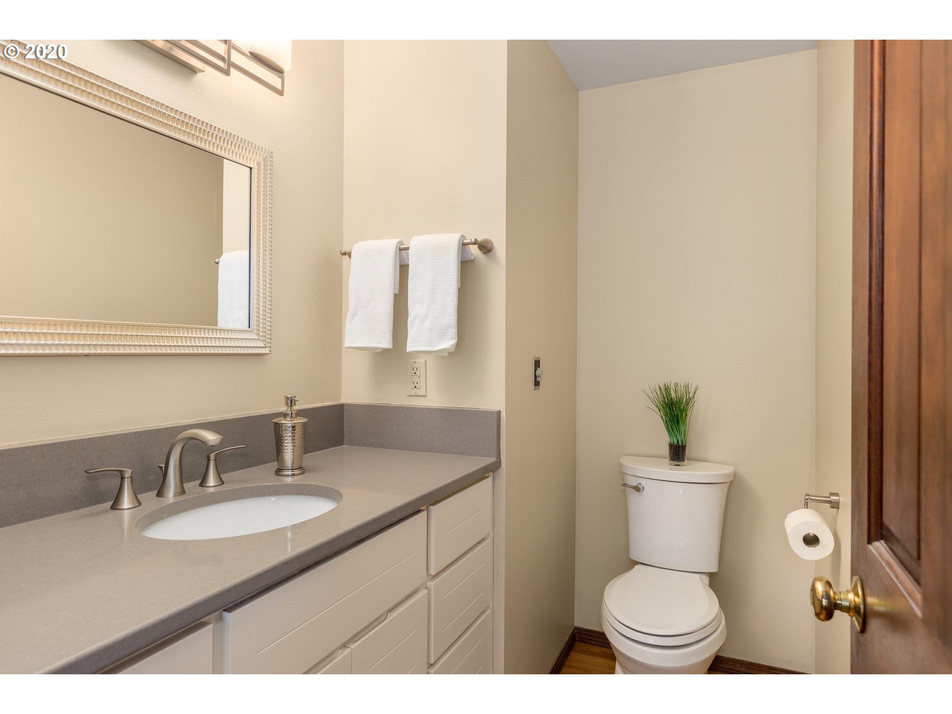 13905 Southwest 158th Terrace Portland, OR 97224 - Photo 16 of 30