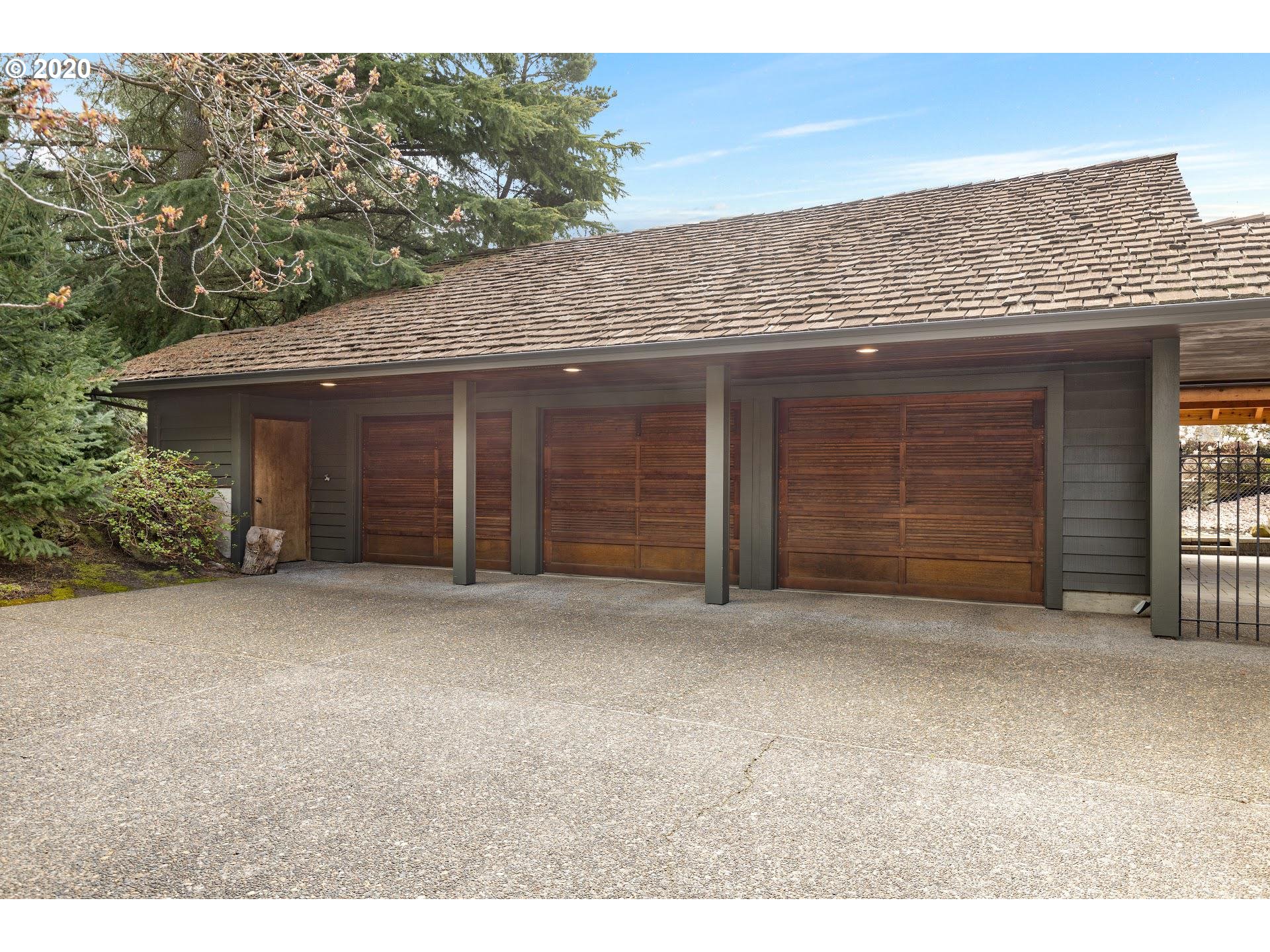 13905 Southwest 158th Terrace Portland, OR 97224 - Photo 3 of 30