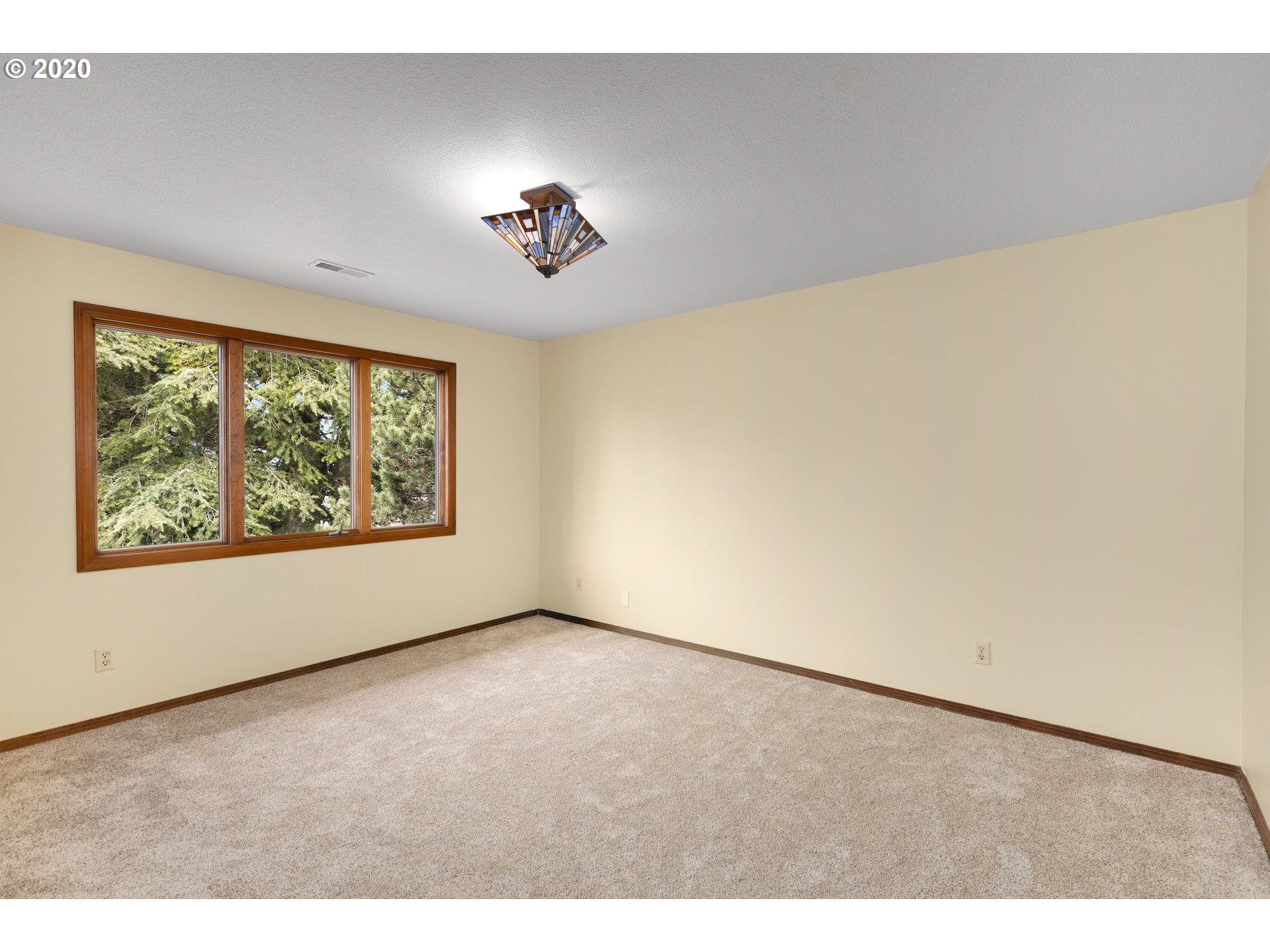 13905 Southwest 158th Terrace Portland, OR 97224 - Photo 21 of 30