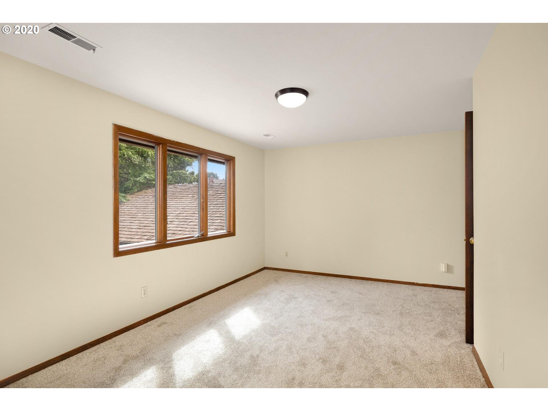 13905 Southwest 158th Terrace Portland, OR 97224 - Photo 23 of 30