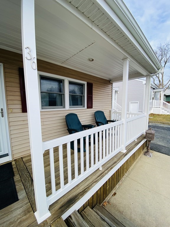 36 Hacker Street Fairhaven, MA 02719 - Photo 3 of 20 Gallery Image 3