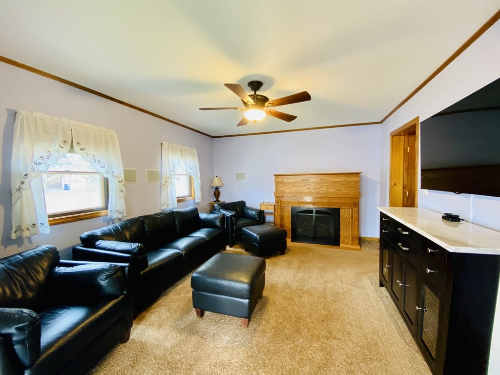 36 Hacker Street Fairhaven, MA 02719 - Photo 8 of 20 Gallery Image 8
