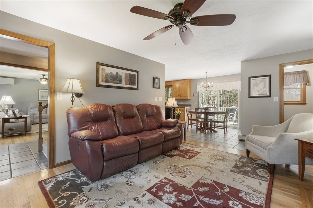 8 Griffin Road Franklin, MA 02038 - Photo 11 of 30 Gallery Image 11