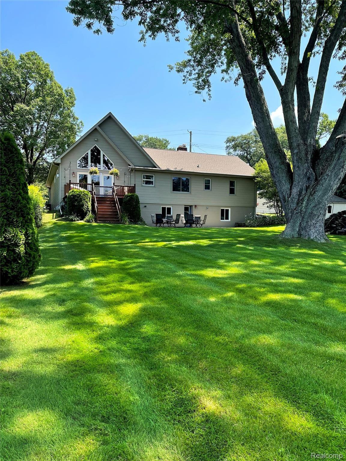 3323 Riverside Drive Port Huron, MI 48060 - Photo 15 of 37 IMG_2902.jpg