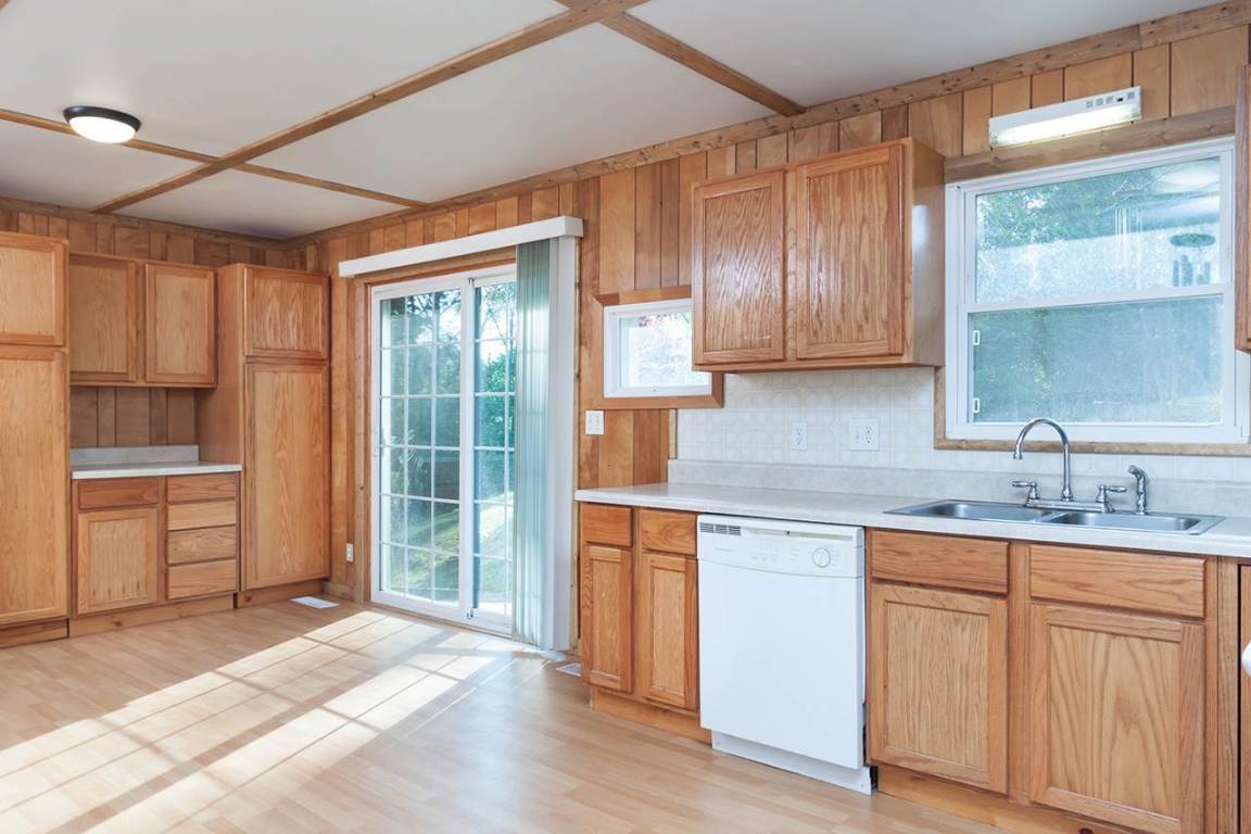 749 Dr Johns Road Westminster, SC 29693 - Photo 3 of 26 Gallery Image 3