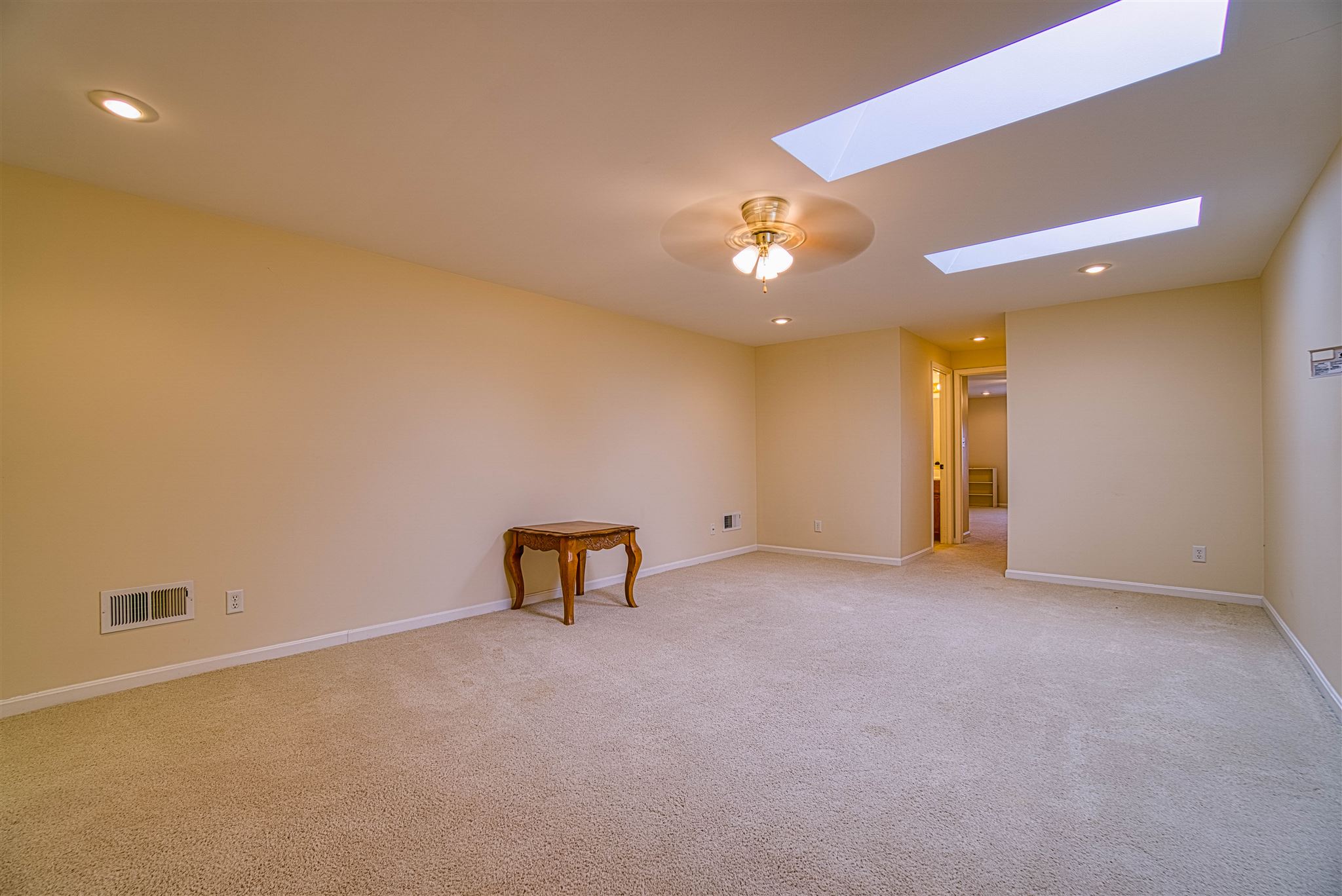 6422 South Vann Road Newburgh, IN 47630 - Photo 14 of 36 Gallery Image 14
