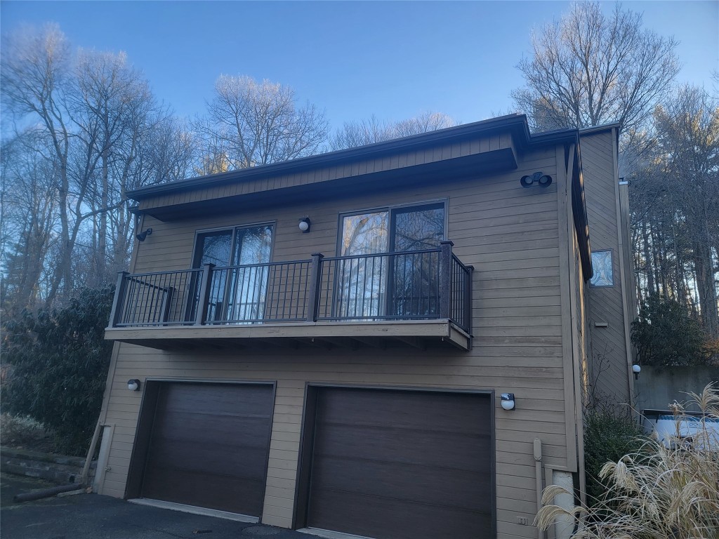 240 Knight Road Vestal, NY 13850 - Photo 4 of 50 Gallery Image 4