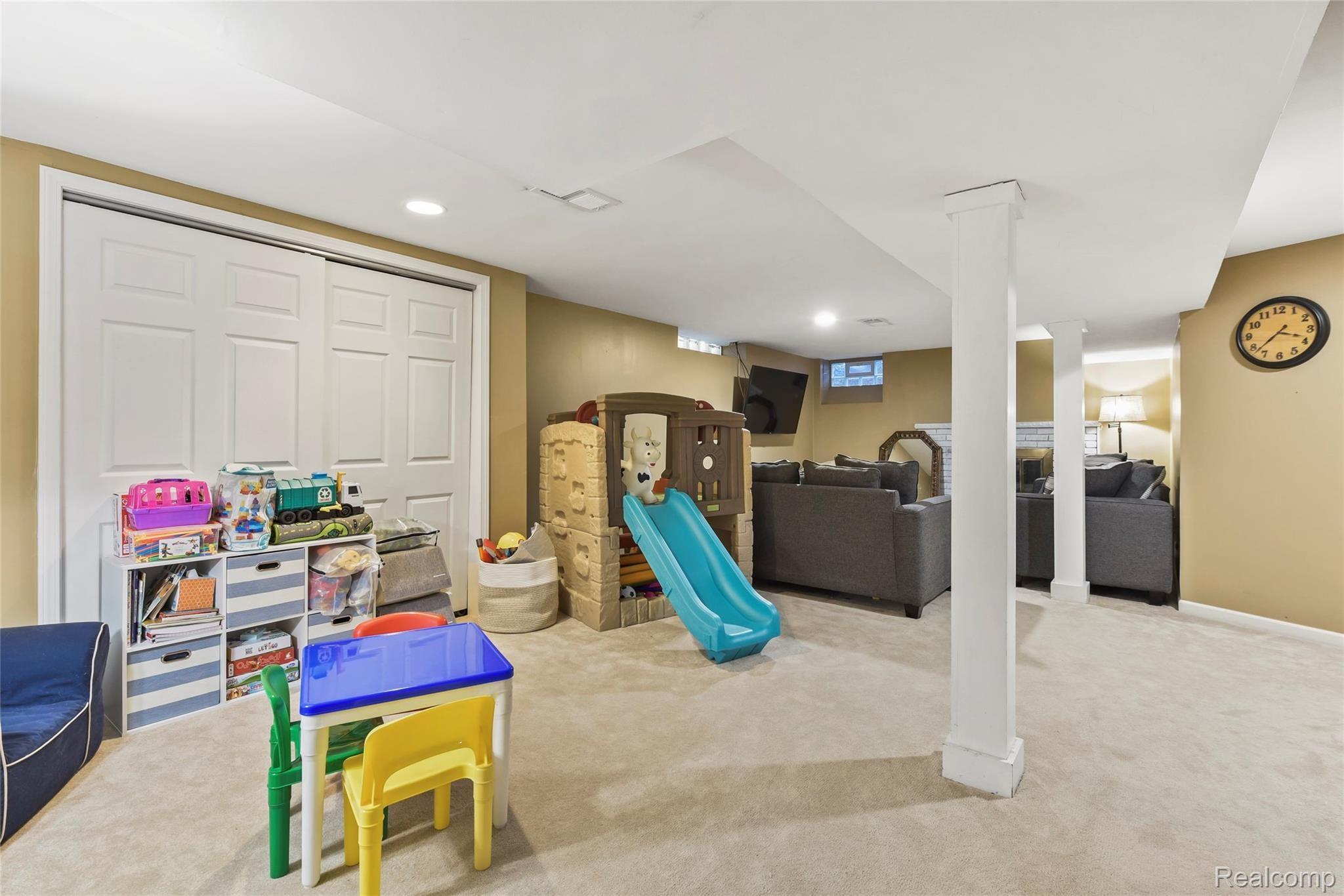 1489 Walton Blvd. Rochester, MI 48309 - Photo 30 of 30 DSC_2286.jpg