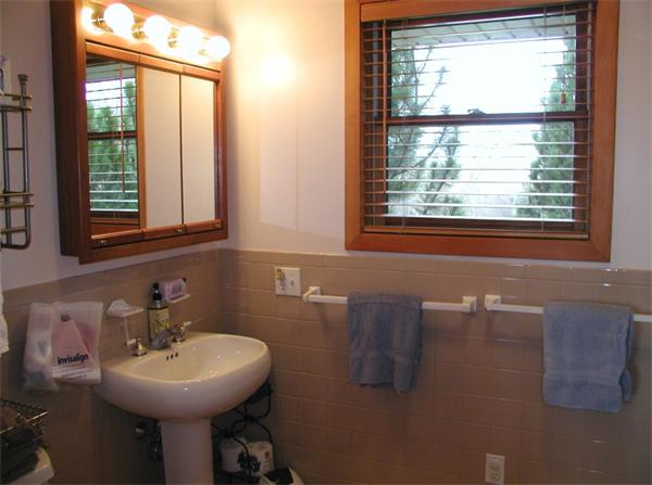 565 Sconticut Neck Road Fairhaven, MA 02719 - Photo 26 of 27 Gallery Image 26
