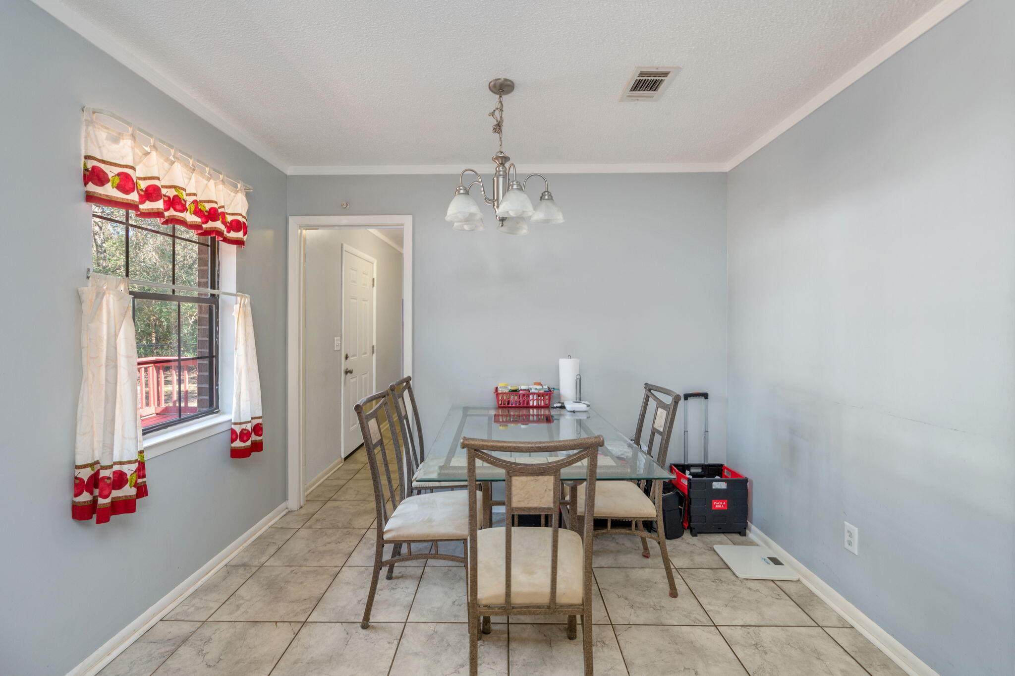 205 Florence Drive DeFuniak Springs, FL 32433 - Photo 14 of 37 12-web-or-mls-205-florence-dr