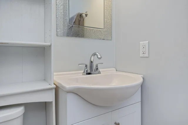 $229,900 | 205 Florence Drive, DeFuniak Springs, FL 32433