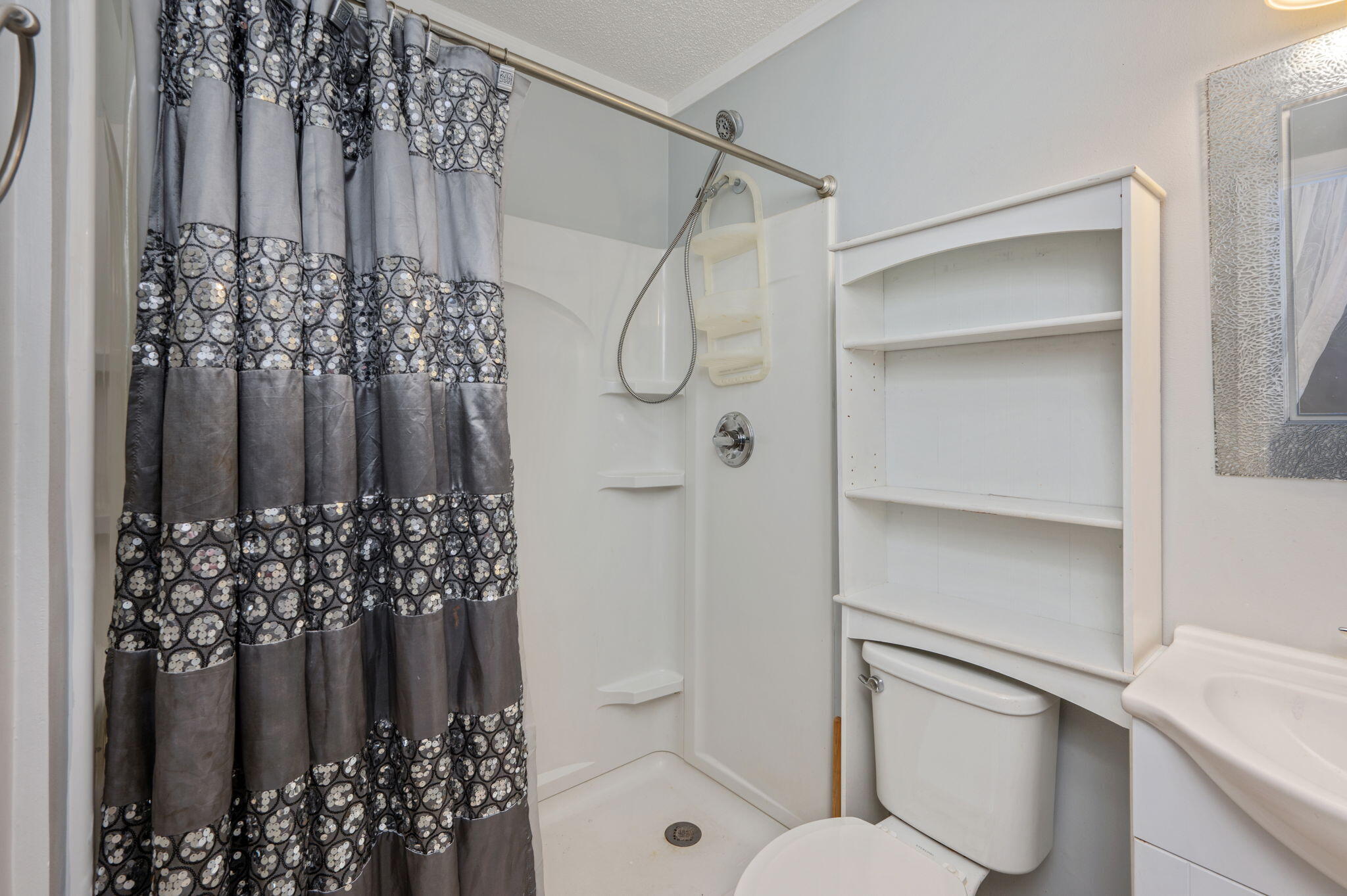 205 Florence Drive DeFuniak Springs, FL 32433 - Photo 4 of 37 22-web-or-mls-205-florence-dr