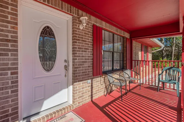 $229,900 | 205 Florence Drive, DeFuniak Springs, FL 32433