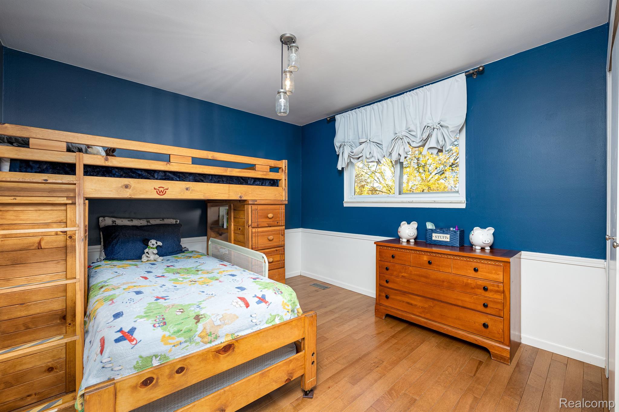 43106 Avon Road Canton, MI 48187 - Photo 31 of 54 Gallery Image 31