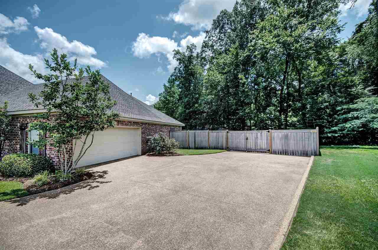 105 Revelation Ridge Brandon, MS 39042 - Photo 5 of 38 Photo 5