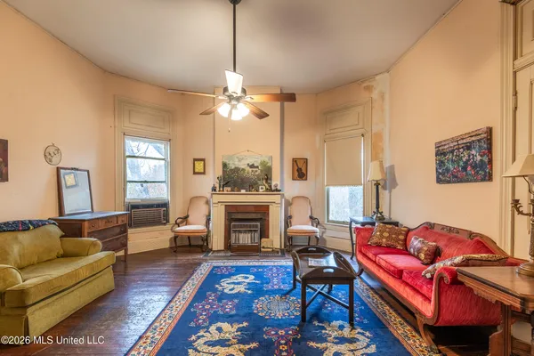 $339,000 | 200 St Charles Avenue, Natchez, MS 39120