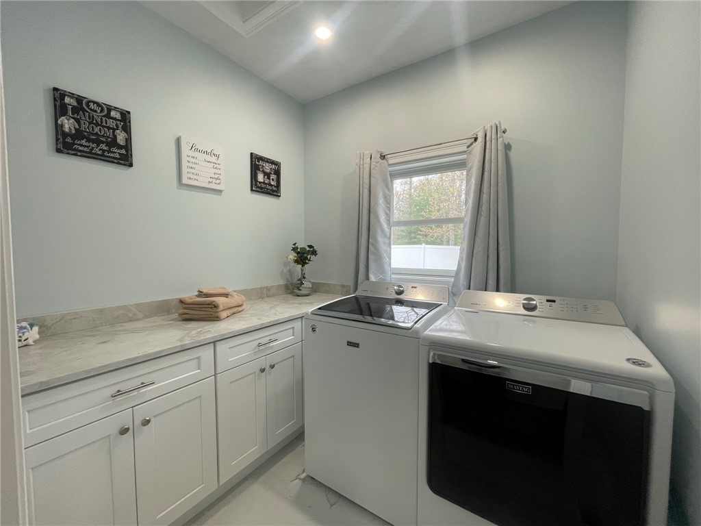 2 Jessica Lee Court Coventry, RI 02816 - Photo 11 of 46