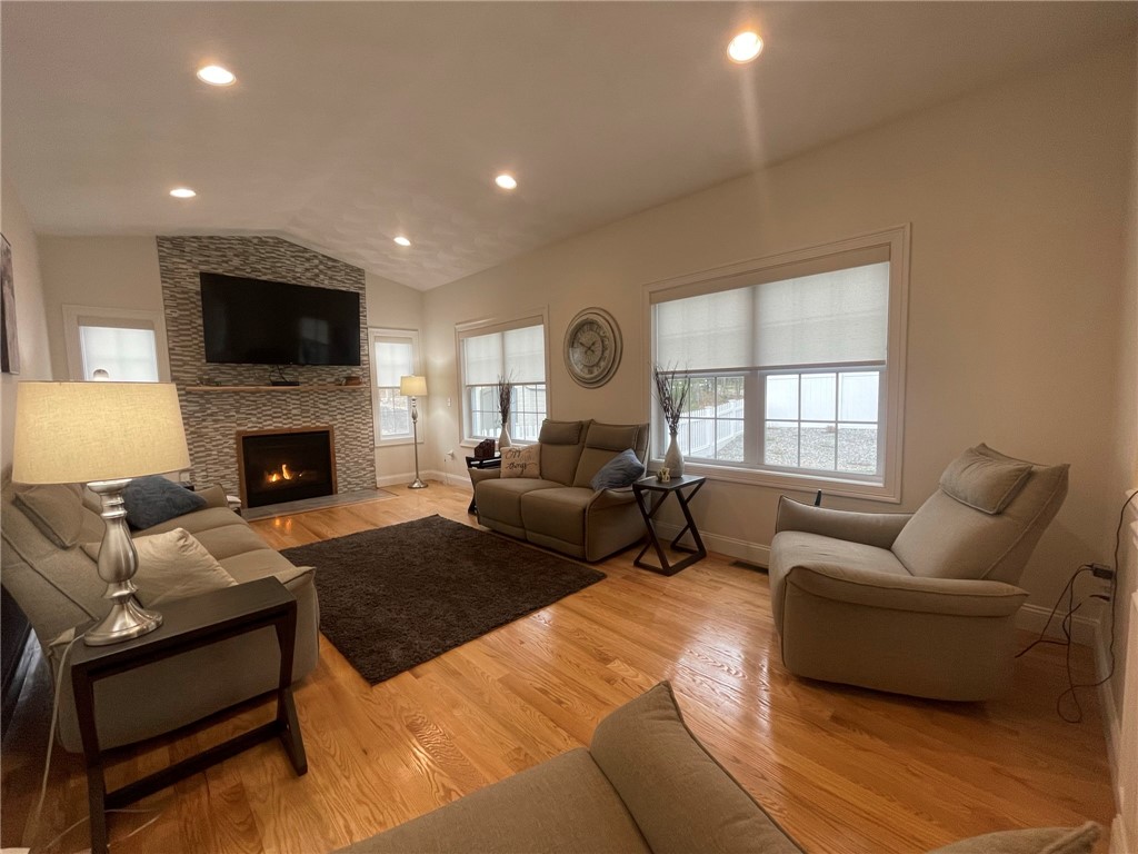 2 Jessica Lee Court Coventry, RI 02816 - Photo 12 of 46