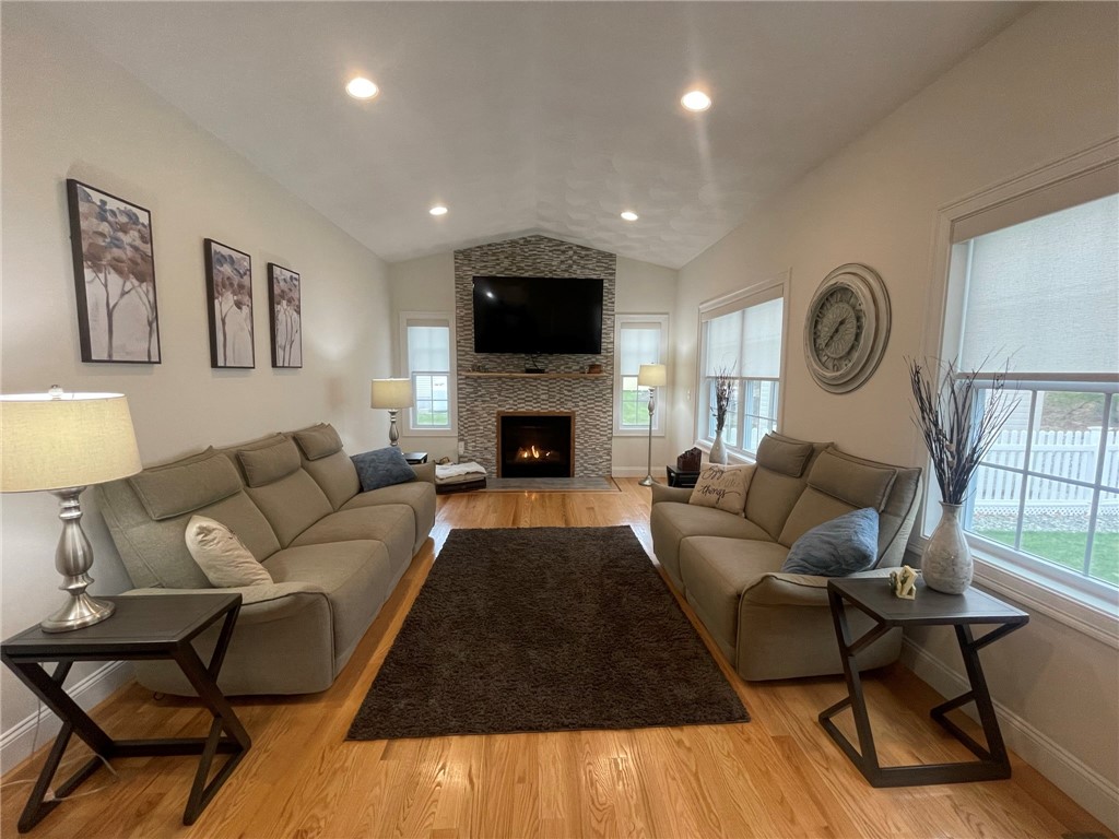 2 Jessica Lee Court Coventry, RI 02816 - Photo 13 of 46