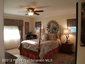 815 Deerfield Road Lake Ariel, PA 18436 - Photo 4 of 18 Gallery Image 4
