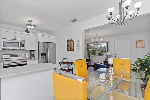 $925,000 | 6801 Southwest 27th Street, Miami, FL 33155