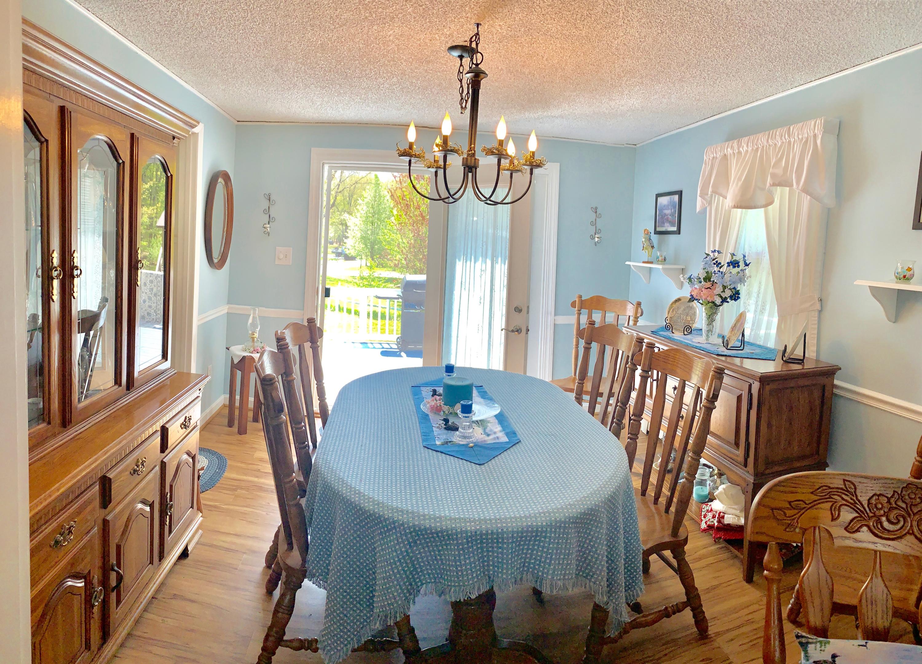 5 Dining Room opens to Deck