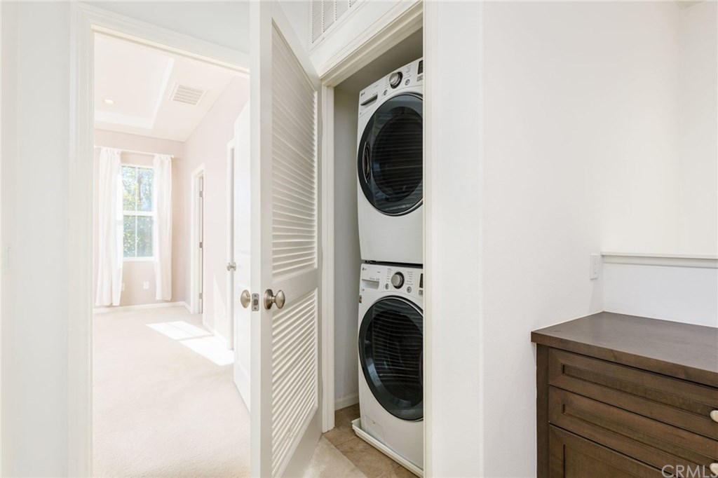 101 Hayseed Irvine, CA 92602 - Photo 9 of 17