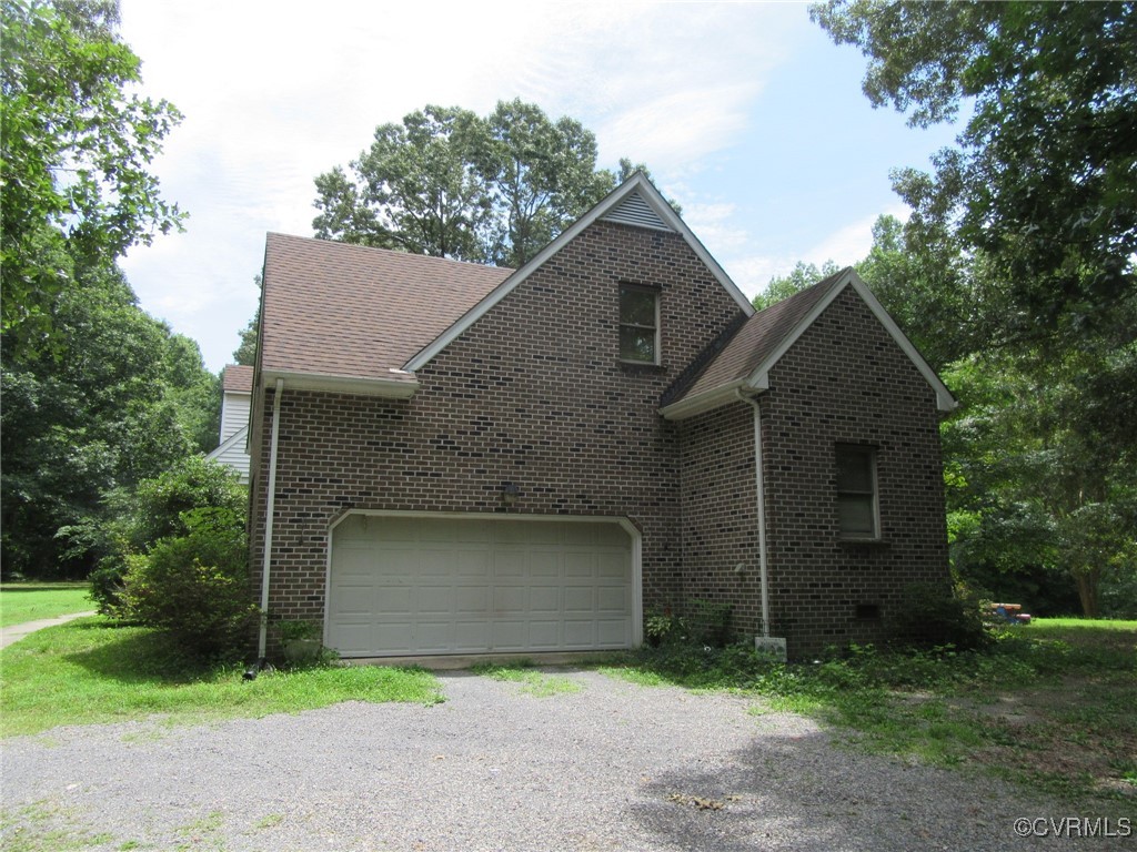 17819 Wilkinson Road Dinwiddie, VA 23841 - Photo 4 of 27 Gallery Image 4