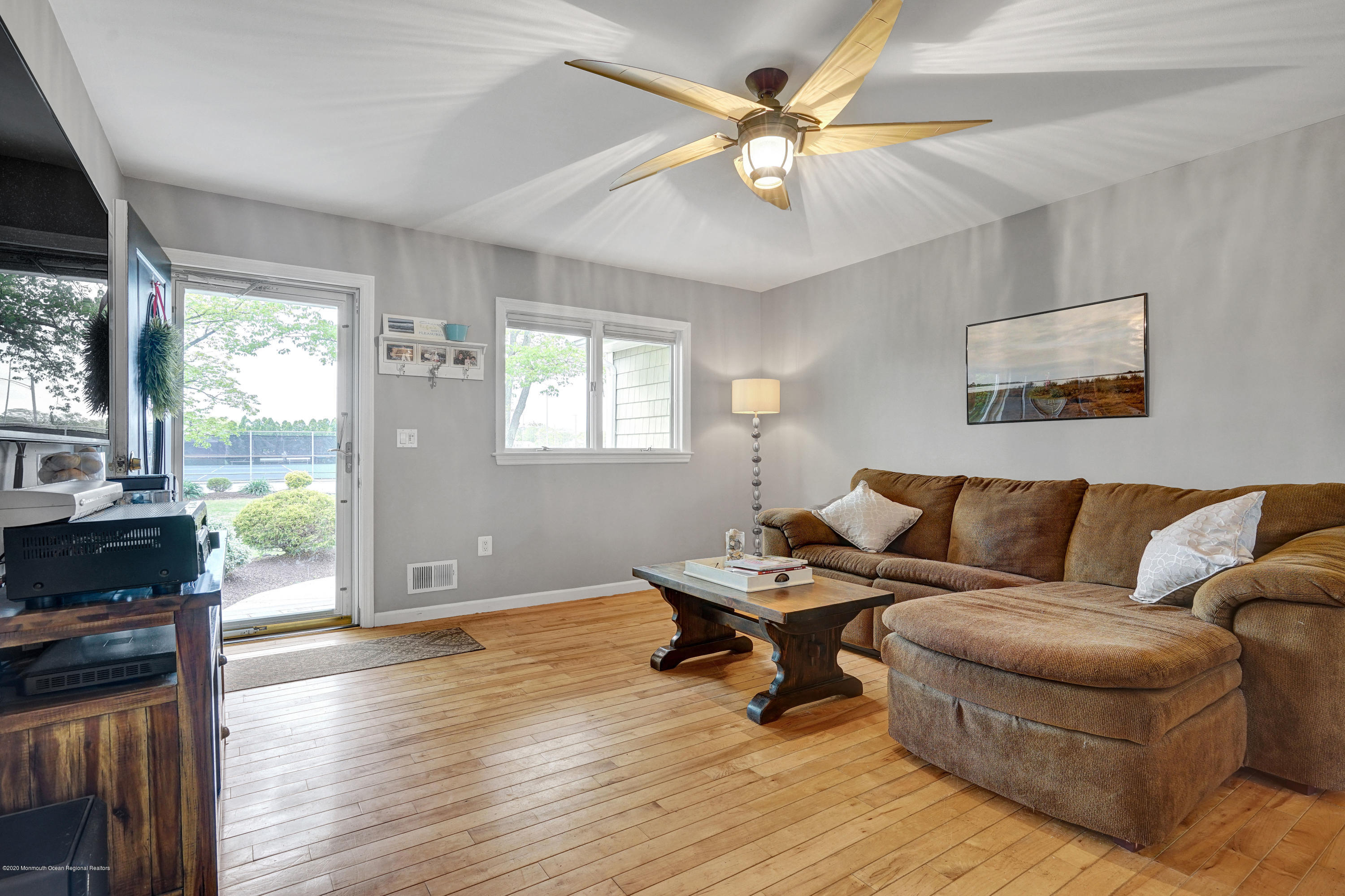 1100 Old Drift Road Point Pleasant, NJ 08742 - Photo 8 of 38 010_dsc09824