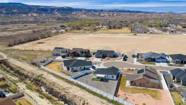 $949,500 | 834 Adams Drive, Fruita, CO 81521