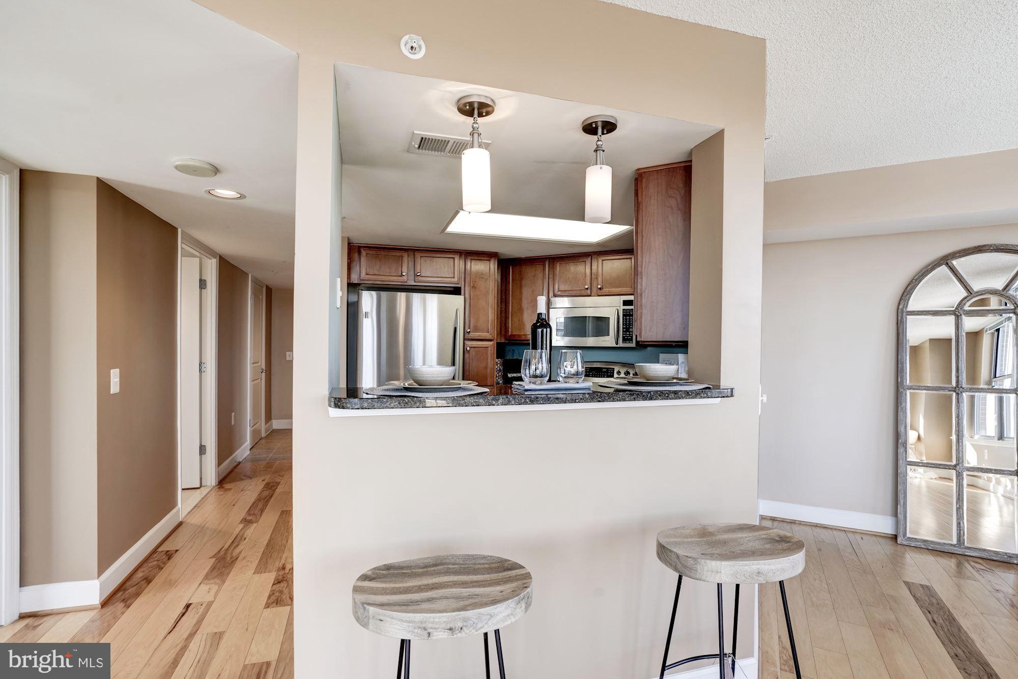 11800 Sunset Hills Road, Unit 422 Reston, VA 20190 - Photo 7 of 36 Open to living area
