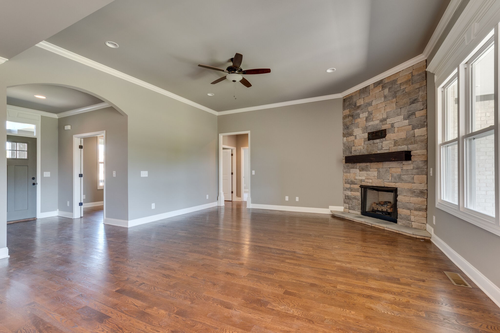 1020 Abbey Rd Way Spring Hill, TN 37174 - Photo 7 of 32 Gallery Image 7