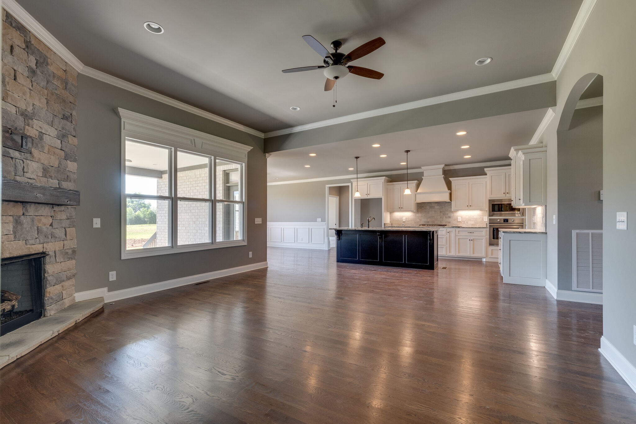 1020 Abbey Rd Way Spring Hill, TN 37174 - Photo 8 of 32 Gallery Image 8