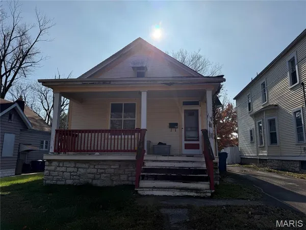 $39,900 | 723 Linden Street, Alton, IL 62002