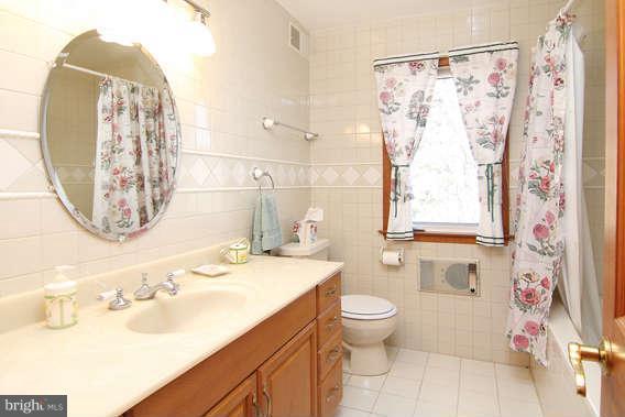 2874 Nicodemus Road Westminster, MD 21157 - Photo 22 of 30 Bath 2