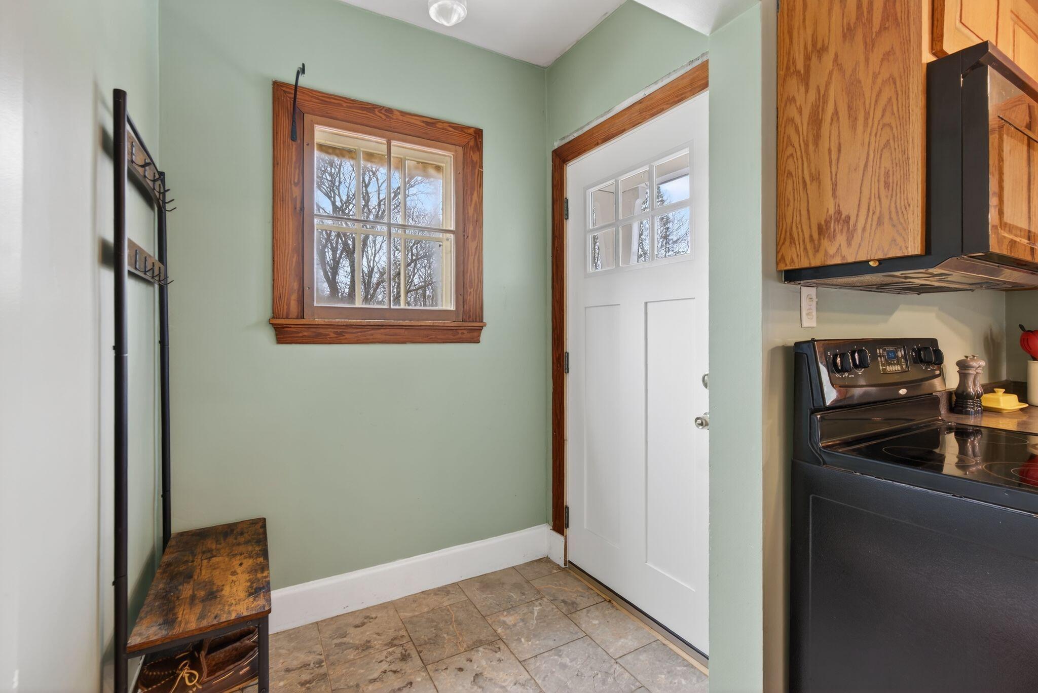 106 North Street Saco, ME 04072 - Photo 13 of 39 44_DSC04194