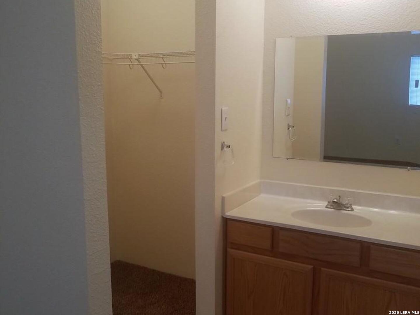 11211 Terra Loop Road San Antonio, TX 78233 - Photo 7 of 10