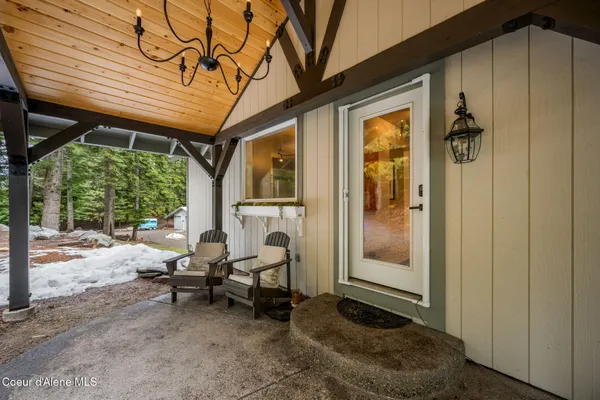 $899,000 | 17875 North Richards Drive, Hayden, ID 83835